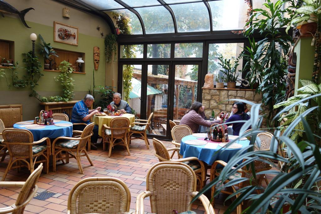 Hostel Sklep Prague Luaran gambar