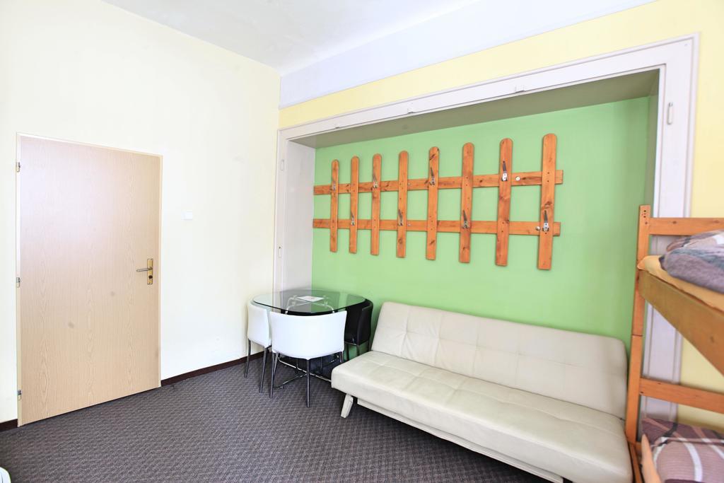 Hostel Sklep Prague Luaran gambar