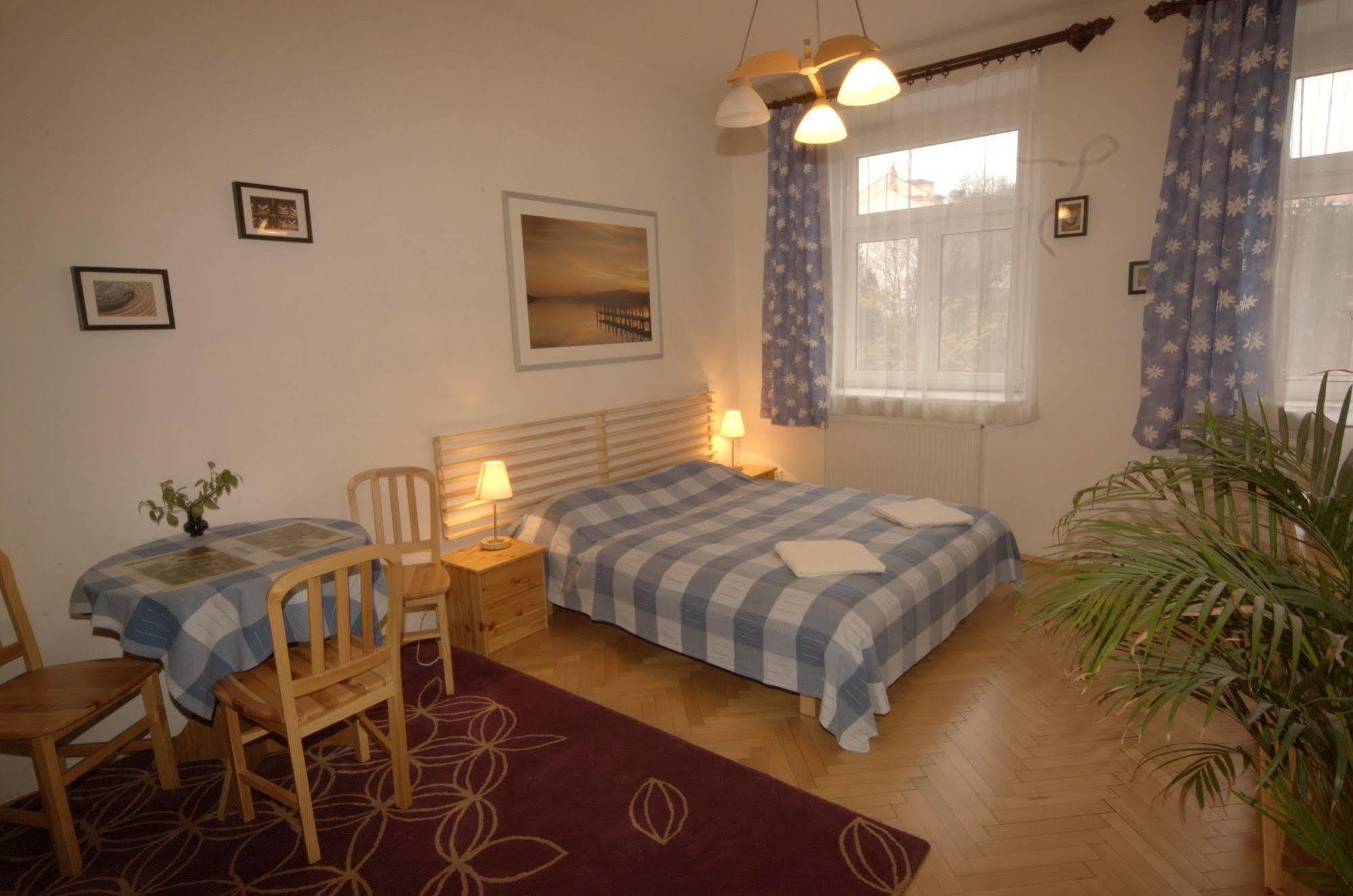 Hostel Sklep Prague Luaran gambar