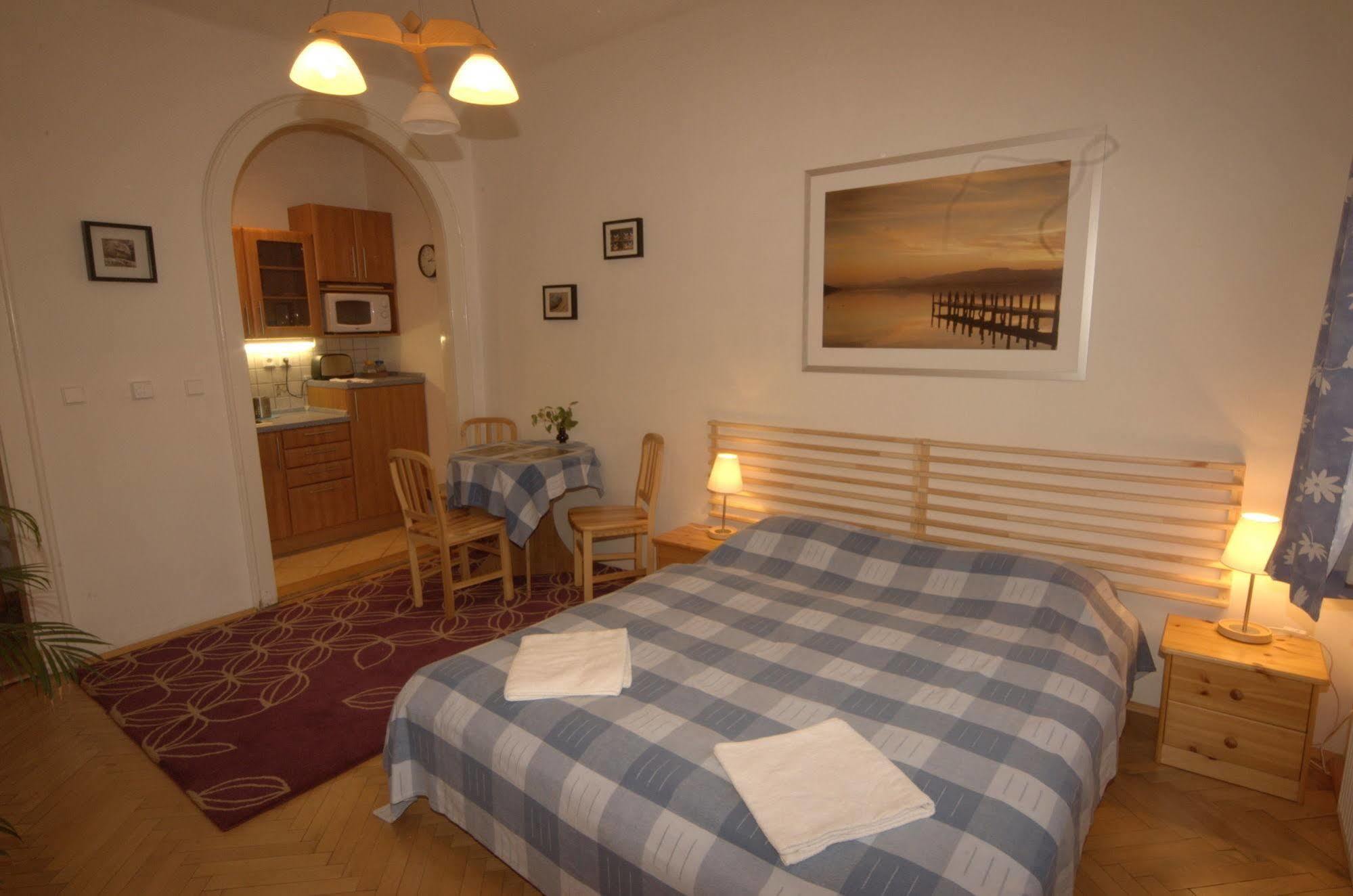 Hostel Sklep Prague Luaran gambar